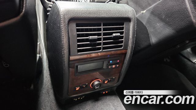 BMW 7-Series 2001 — photo 25