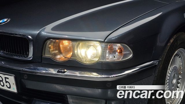 BMW 7-Series 2001 — photo 8