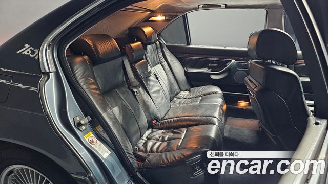 BMW 7-Series 2001 — photo 16