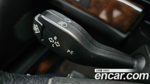 BMW 7-Series 2001 — photo 27