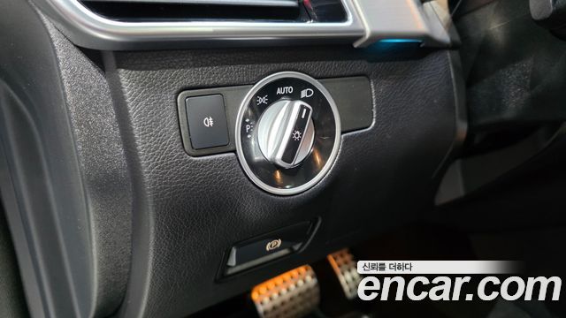 Mercedes-Benz GLE-Class 2017 — photo 12