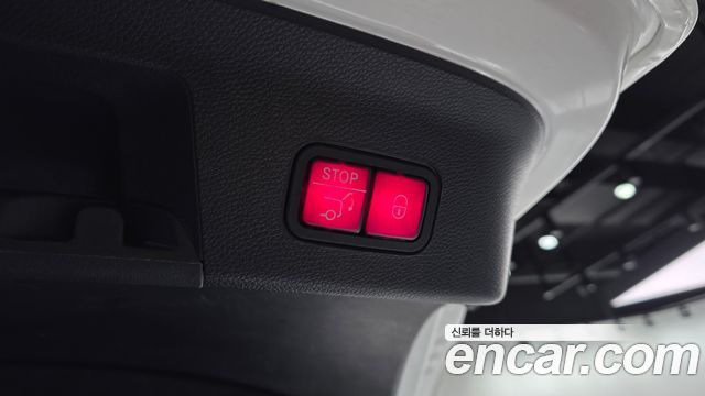 Mercedes-Benz GLE-Class 2017 — photo 19