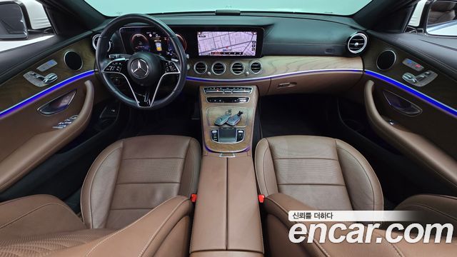 Mercedes-Benz E-Class 2021 — photo 7