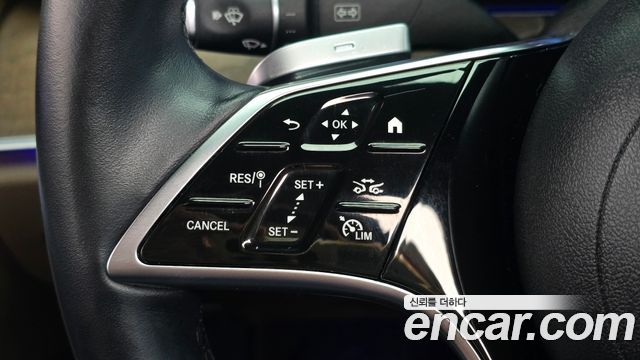 Mercedes-Benz E-Class 2021 — photo 15