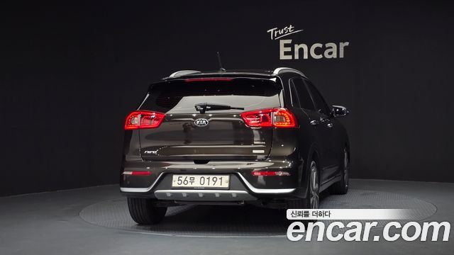 Kia Niro 2017 — photo 4