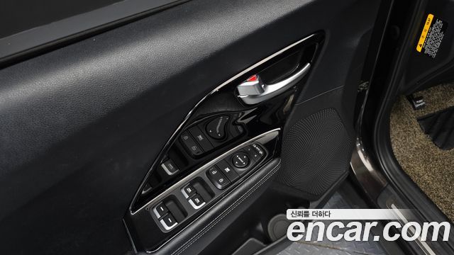 Kia Niro 2017 — photo 13