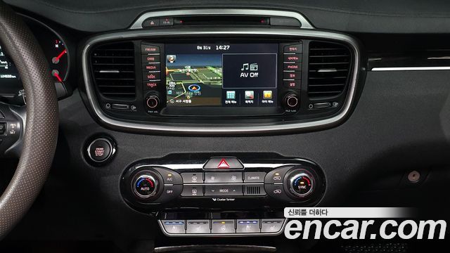 Kia Sorento 2015 — photo 12
