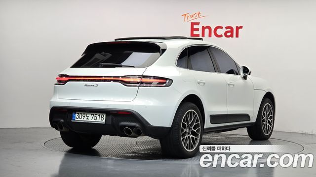 Porsche Macan 2017 — photo 2