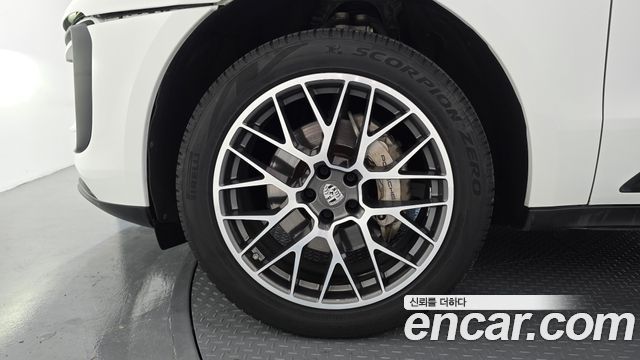 Porsche Macan 2017 — photo 5