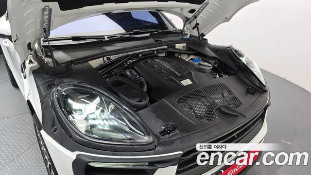 Porsche Macan 2017 — photo 6