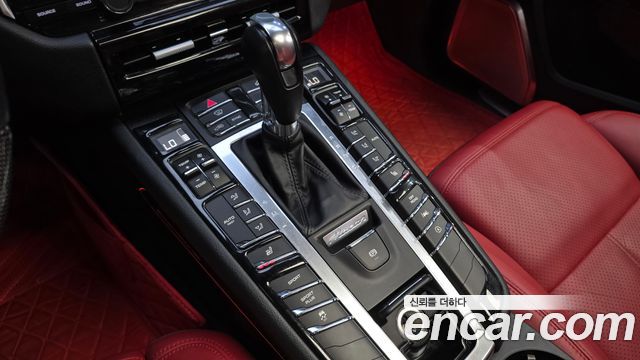 Porsche Macan 2017 — photo 9