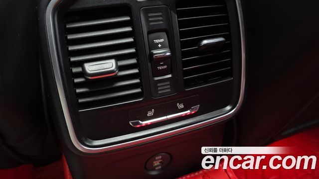 Porsche Macan 2017 — photo 20