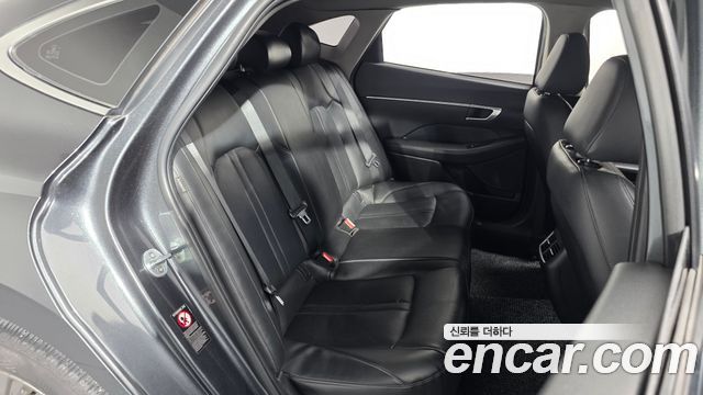Hyundai Sonata 2020 — photo 17