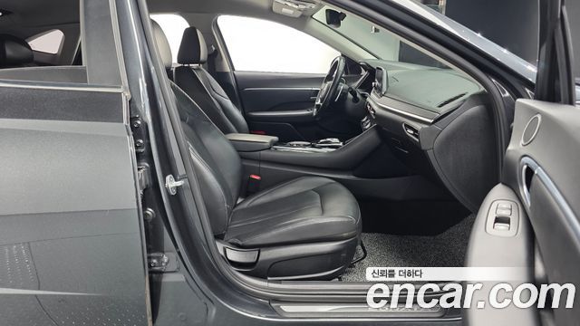 Hyundai Sonata 2020 — photo 16