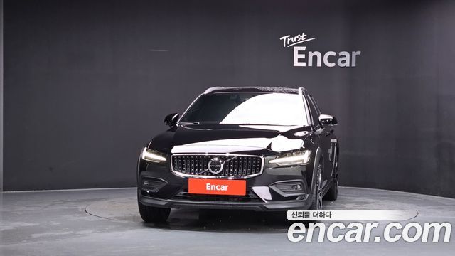 Volvo V60 2025 — photo 3