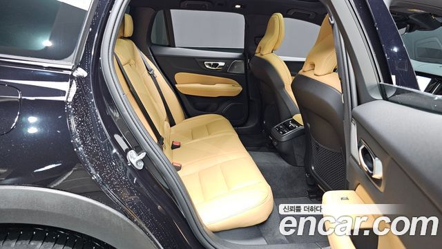 Volvo V60 2025 — photo 17