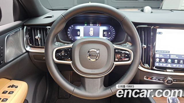 Volvo V60 2025 — photo 18