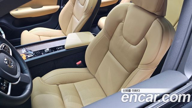 Volvo V60 2025 — photo 27