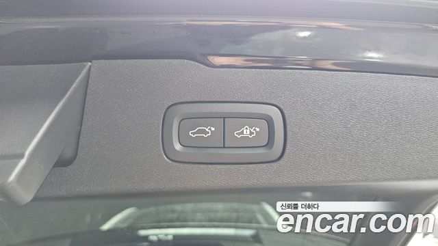 Volvo V60 2025 — photo 30