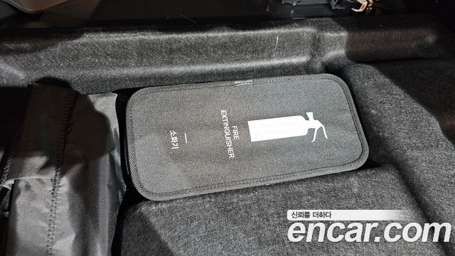 Volvo V60 2025 — photo 33