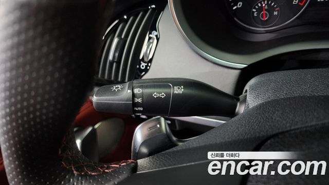 Kia Stinger 2021 — photo 30