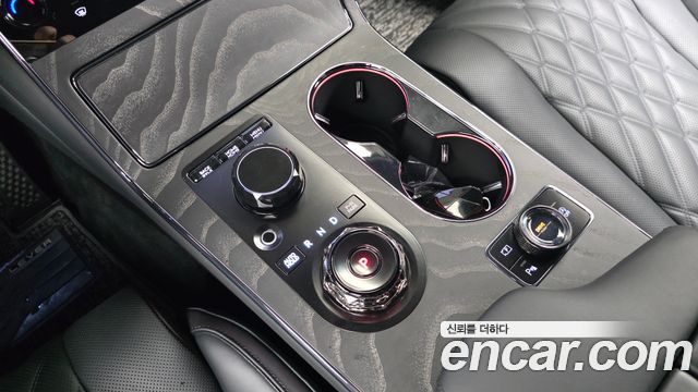 Genesis GV80 2025 — photo 12