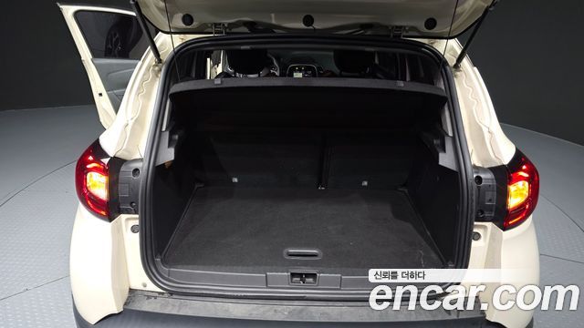 Renault Korea QM3 2018 — photo 26