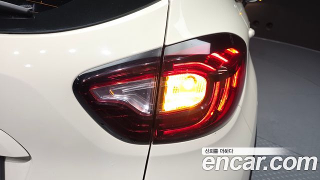 Renault Korea QM3 2018 — photo 9