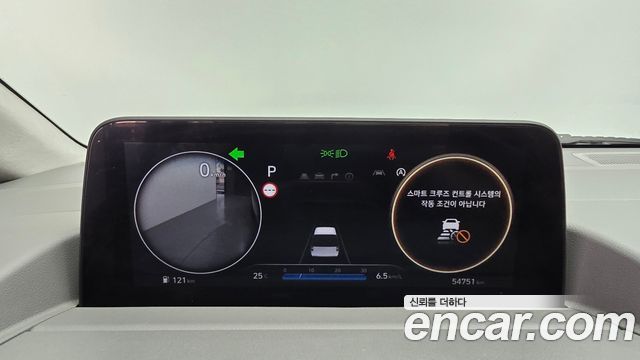 Hyundai Staria 2023 — photo 11