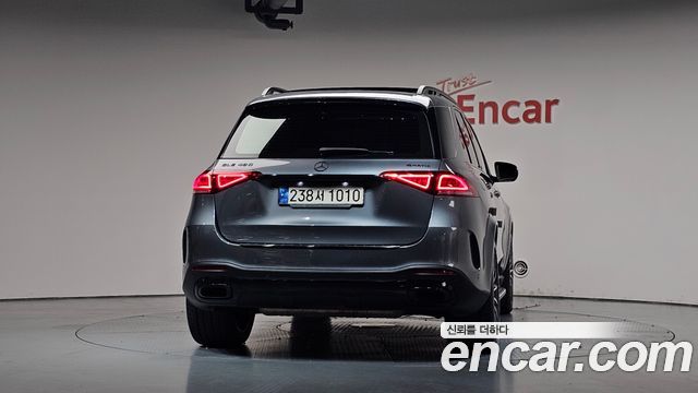 Mercedes-Benz GLE-Class 2022 — photo 4