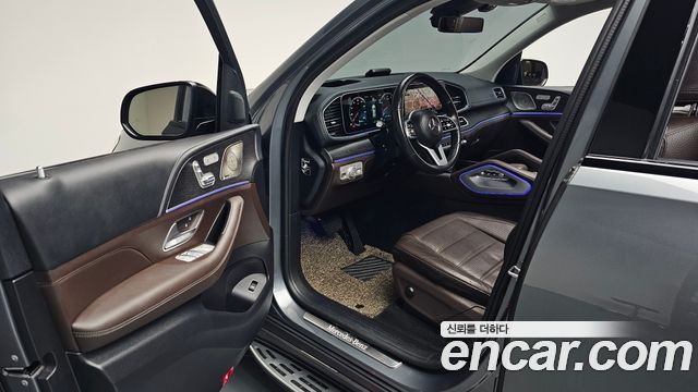 Mercedes-Benz GLE-Class 2022 — photo 13