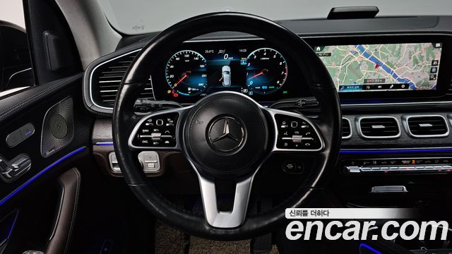Mercedes-Benz GLE-Class 2022 — photo 19
