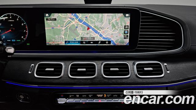 Mercedes-Benz GLE-Class 2022 — photo 20