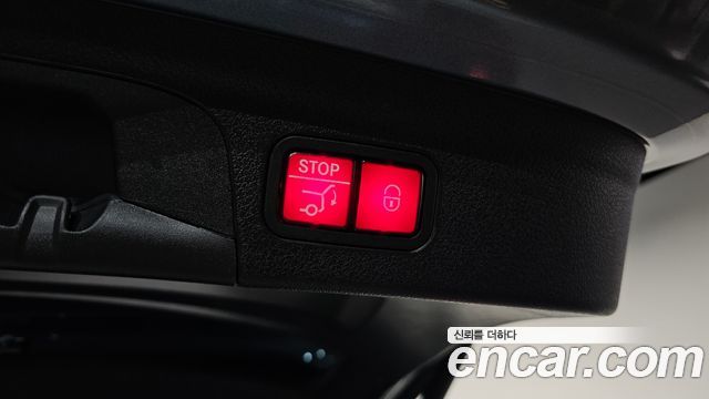 Mercedes-Benz GLE-Class 2022 — photo 38