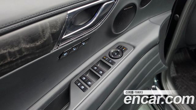 Genesis GV80 2025 — photo 30