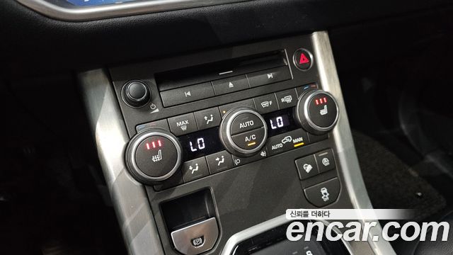 Land Rover Range Rover Evoque 2018 — photo 12