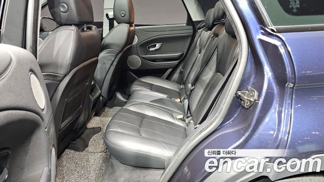 Land Rover Range Rover Evoque 2018 — photo 18