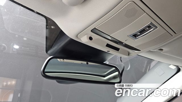 Land Rover Range Rover Evoque 2018 — photo 24