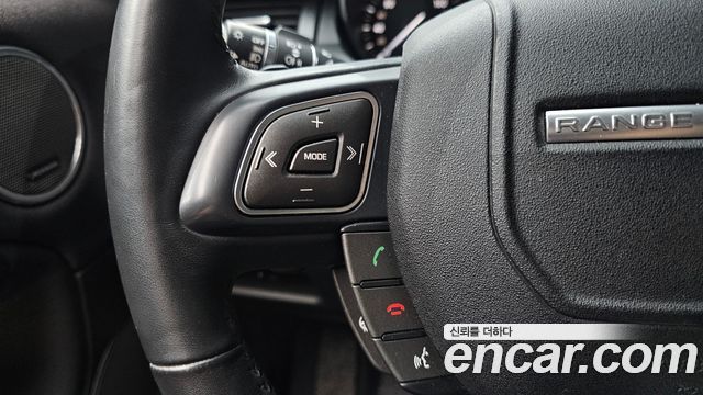 Land Rover Range Rover Evoque 2018 — photo 25