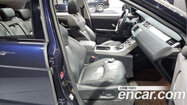 Land Rover Range Rover Evoque 2018 — photo 16