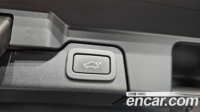 Land Rover Range Rover Evoque 2018 — photo 31