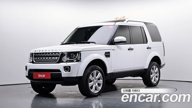Land Rover Discovery 2016 — photo 1