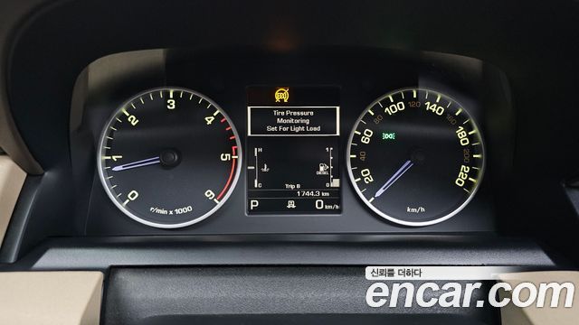 Land Rover Discovery 2016 — photo 8