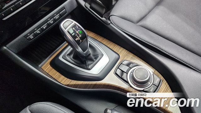 BMW X1 2015 — photo 9