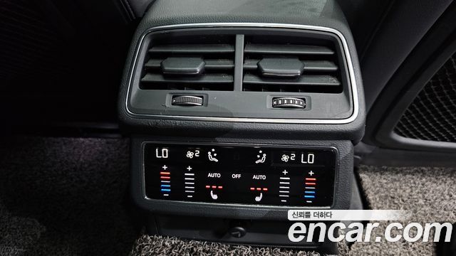 Audi A6 2021 — photo 23