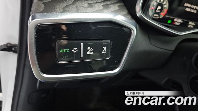 Audi A6 2021 — photo 30