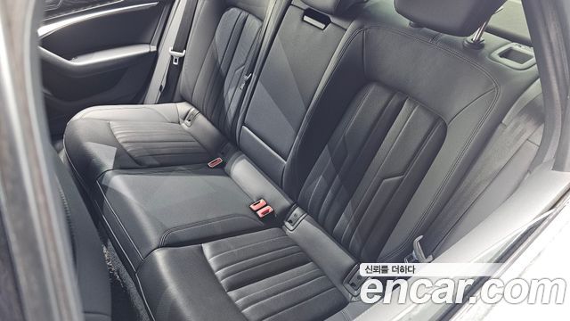 Audi A6 2021 — photo 31