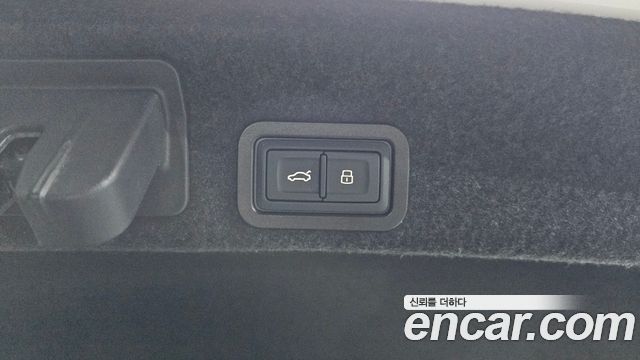 Audi A6 2021 — photo 32