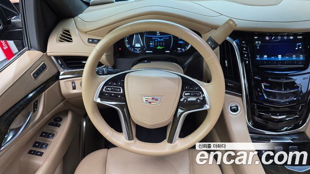 Cadillac Escalade 2018 — photo 13