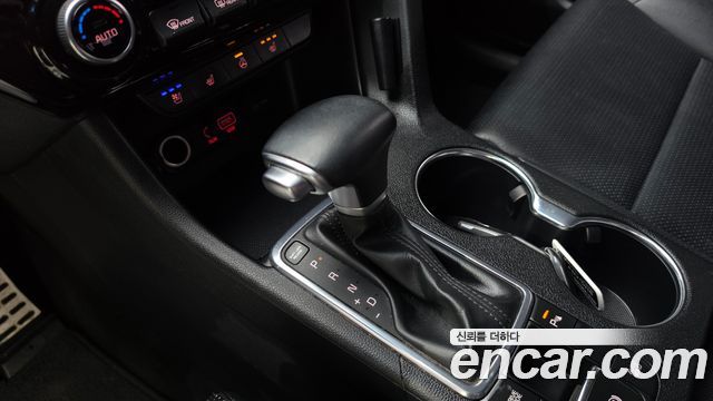 Kia Sportage 2016 — photo 12